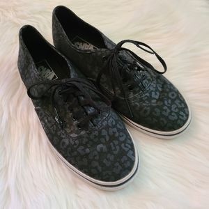 Womens Sz 7 Vans Black Leopard Shoes